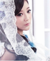 付哉冉美女图