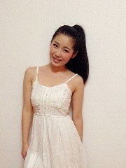 小源源美女图