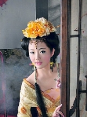 姗姗美女图