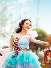 可牙青美女图