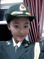 阿睿美女图