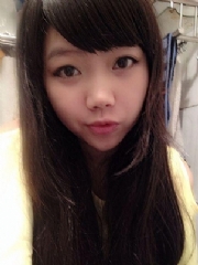 李伊馨美女图
