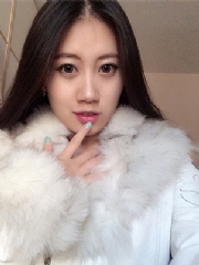 奥特曼美女图