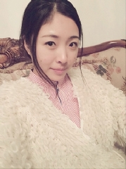大树美女图