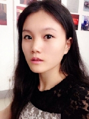 钟蕾美女图